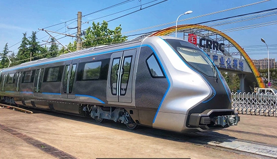 炭素繊維複合材料は鉄道輸送で主にどこで使用されていますか?